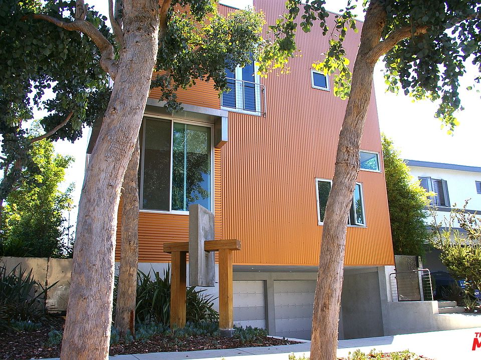 1st image of 2452 Penmar Ave #1