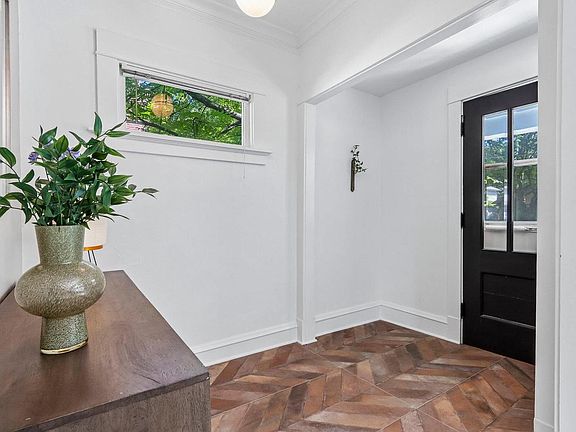 3rd image of 4207 N Murray AVENUE