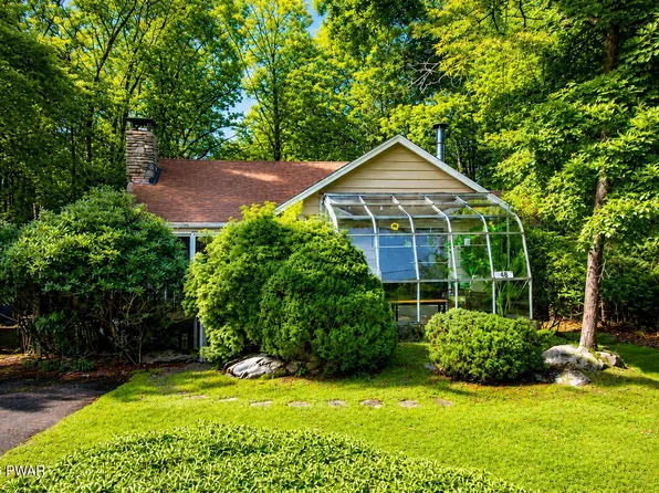 46 Summit Cir, Lakeville, PA 18438