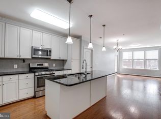 13723 Neil Armstrong Ave Unit 305, Herndon, VA 20171
