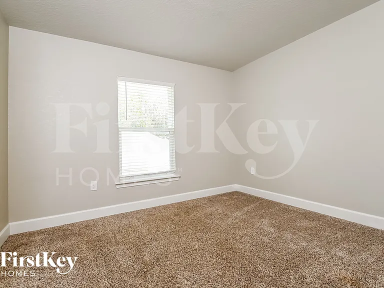 243 Brookshire Dr — Photo 14