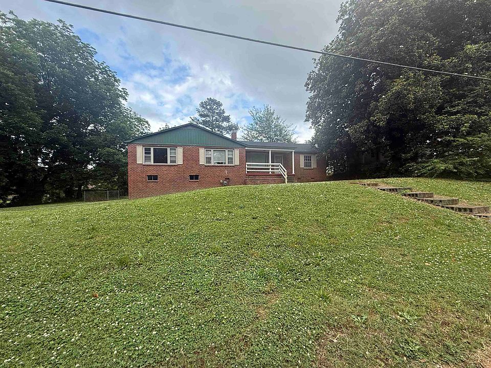 1st image of 3212 12th Ave
