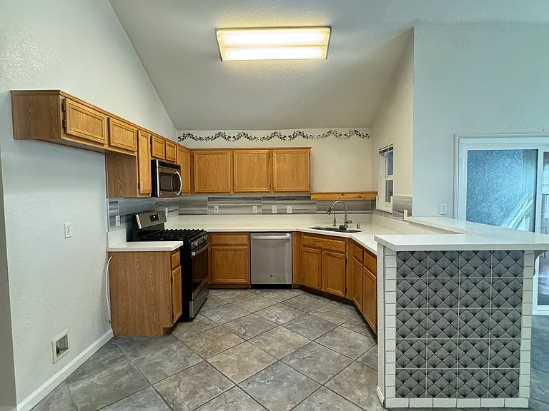 2613 Sheridan Rd — Photo 15