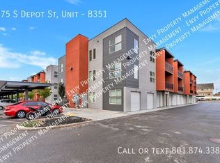 875 S Depot St APT B351, Clearfield, UT 84015