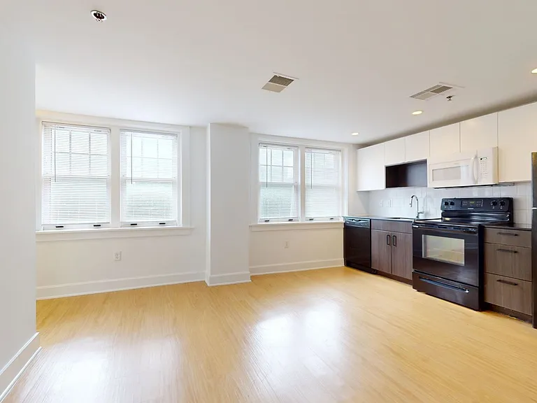 Dining/Living room