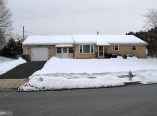 121 Spohn Rd, Reading, PA 19608