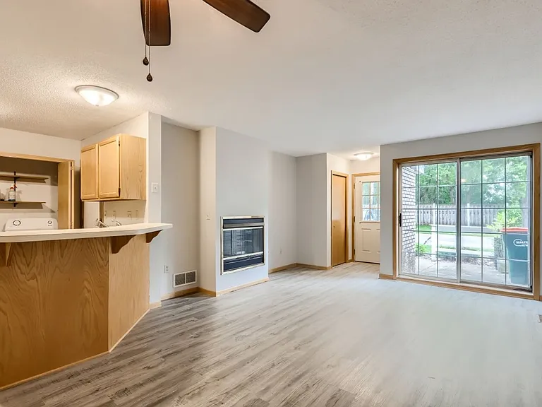 9941 Fillmore St NE — Photo 1