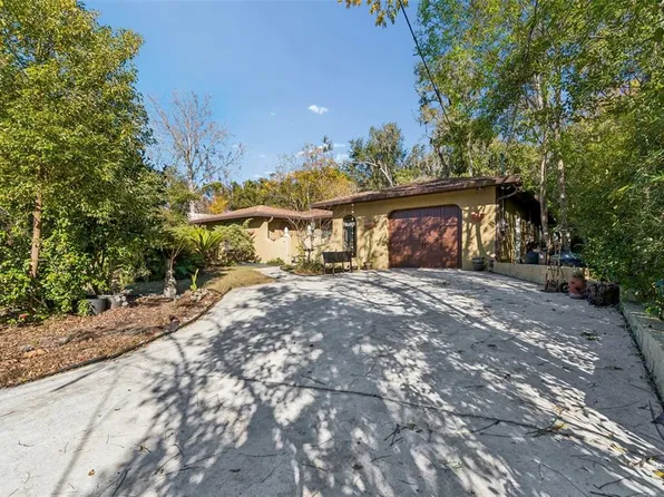 11600 Meadowlane Dr, Dade City, FL 33525