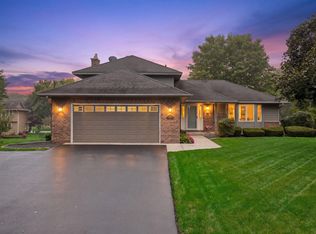 15019 Village Woods Dr, Eden Prairie, MN 55347
