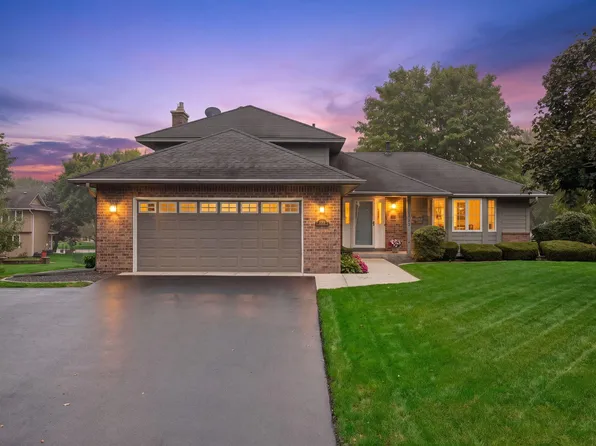 15019 Village Woods Dr, Eden Prairie, MN 55347