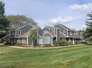 47 Village Dr, Basking Ridge, NJ 07920