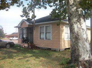 530 N 6th St, Silsbee, TX 77656