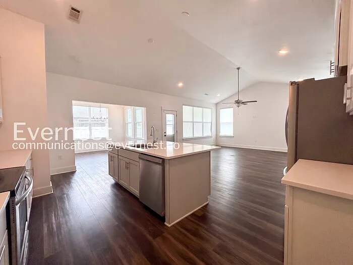 2311 Murano Dr — Photo 4