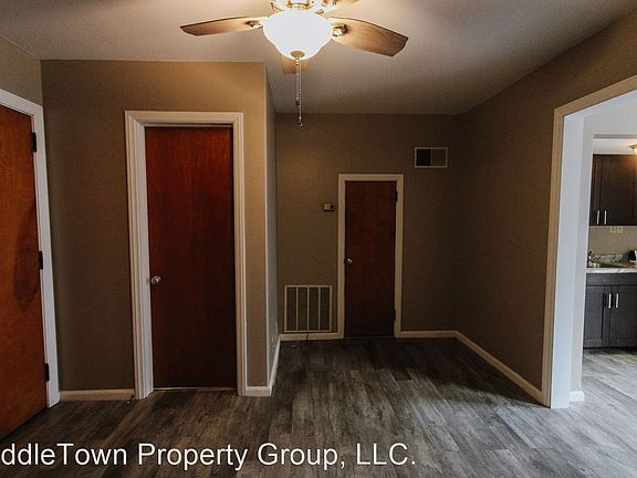 4th image of 123 N High St #201