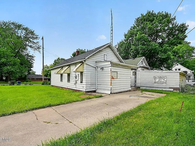 2938 Chase St — Photo 27