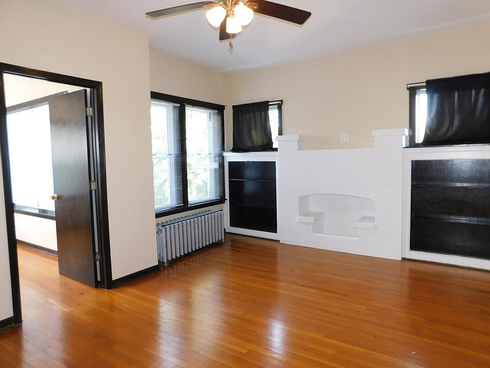 1st image of 1635 W Touhy Ave APT 1N