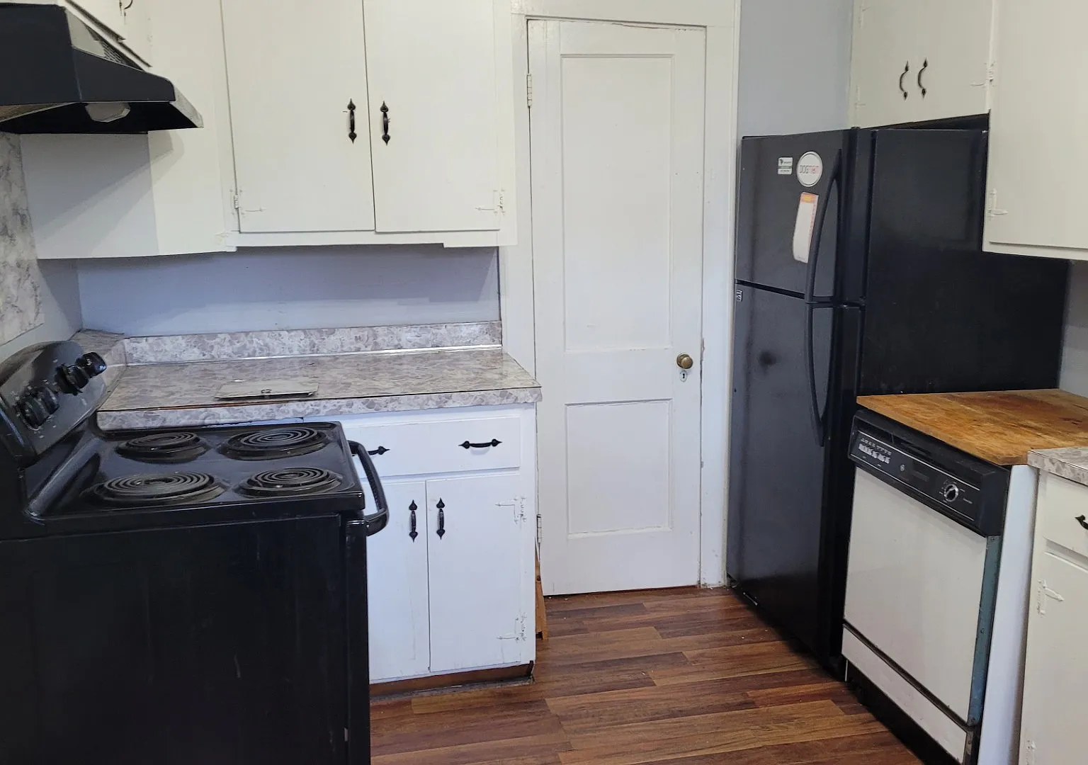2 bed, 1500 sqft, $1,300 — Photo 2