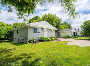 915 S Michigan Ave, Howell, MI 48843