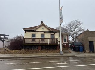 1339 Douglas Ave, Racine, WI 53402