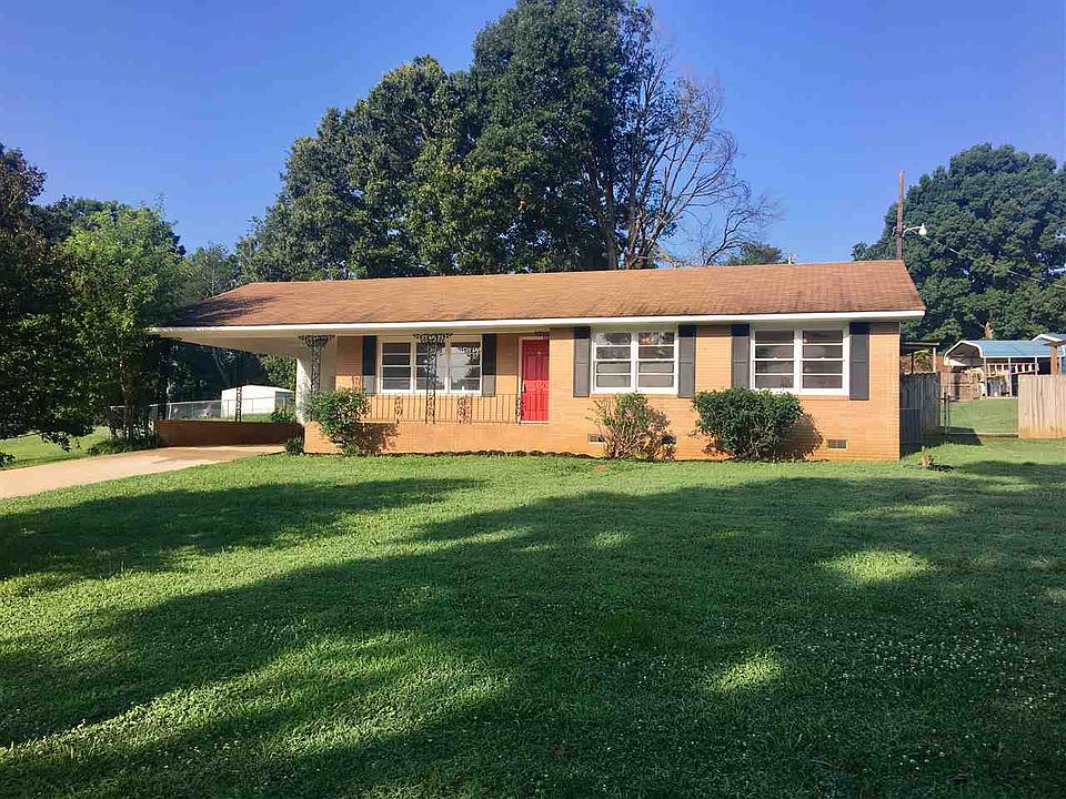 1st image of 110 Woodland Dr