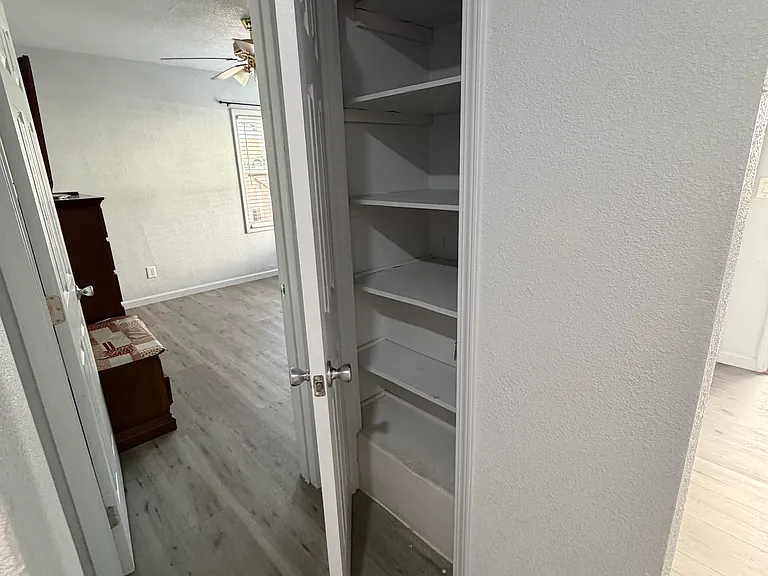 325 Mission St — Photo 15