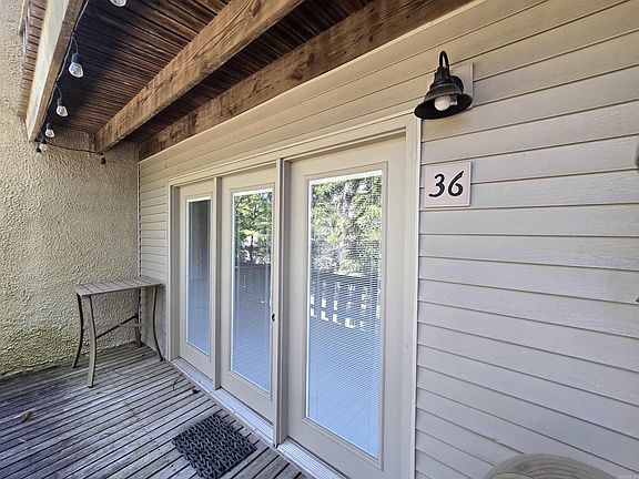 3rd image of 104 Chelsea Dr