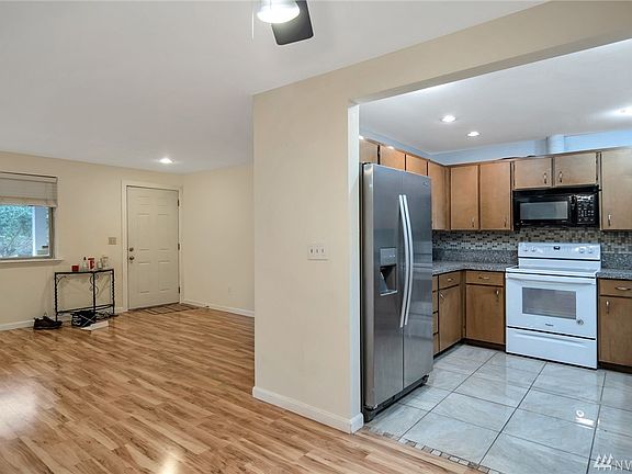 4th image of 14115 42nd Avenue Ct NW