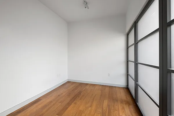 Rented by Compass | media 44