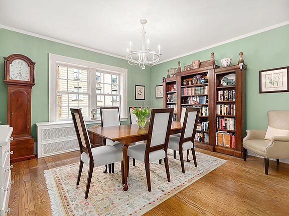 4th image of 35 E 30th St APT 5B