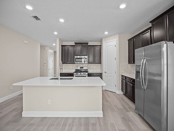 5th image of 488 Broomsedge Cir