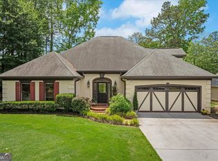 2715 Woods Ridge Dr, Alpharetta, GA 30022