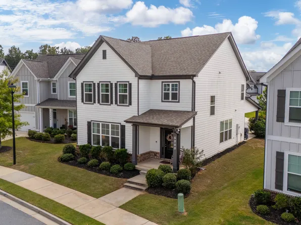 5200 Parkwood Dr, Flowery Branch, GA 30542