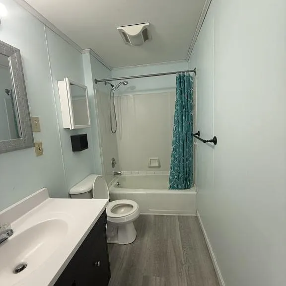 744 Kent St #2 — Photo 5