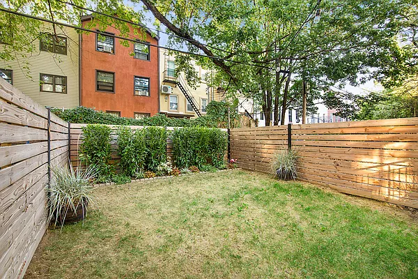 Sold by Compass | media 19