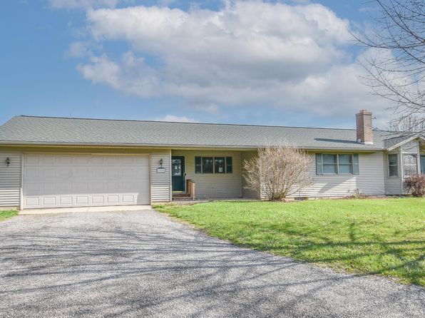 204 W Hatmaker Rd, Coldwater, MI 49036