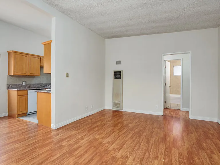 5412 Willowcrest Ave #3 — Photo 6