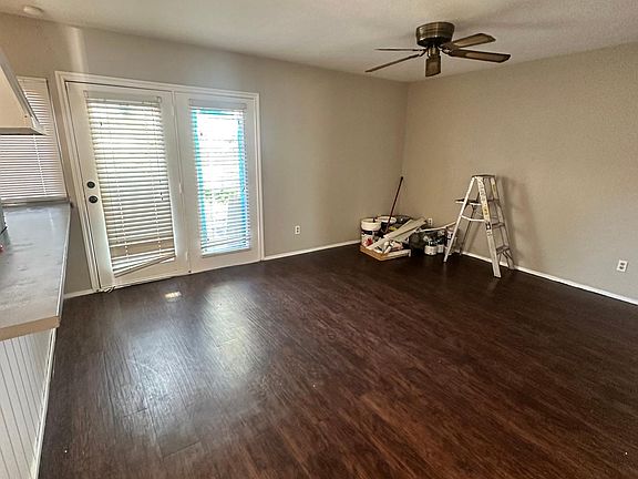 4th image of 1906 Glenwick Ln