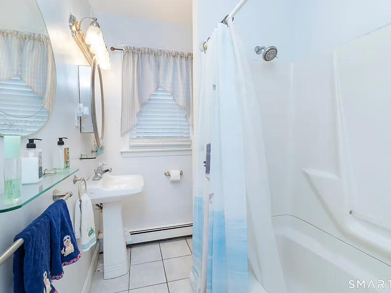23 Quotonset Ln — Photo 8