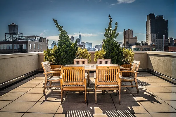 Rented by Lalezarian Properties | media 12