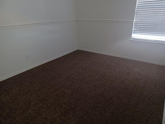 4th image of 709 Portillo Dr