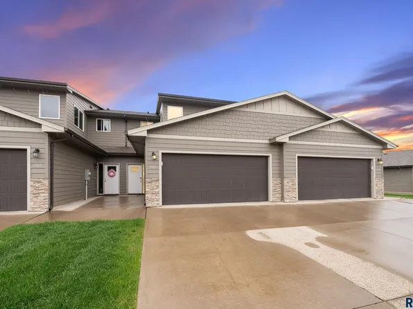 5503 S Seville Pl, Sioux Falls, SD 57108