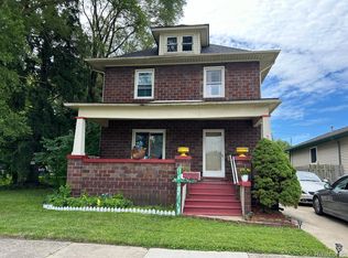 52 Fessenden St, Mount Clemens, MI 48043