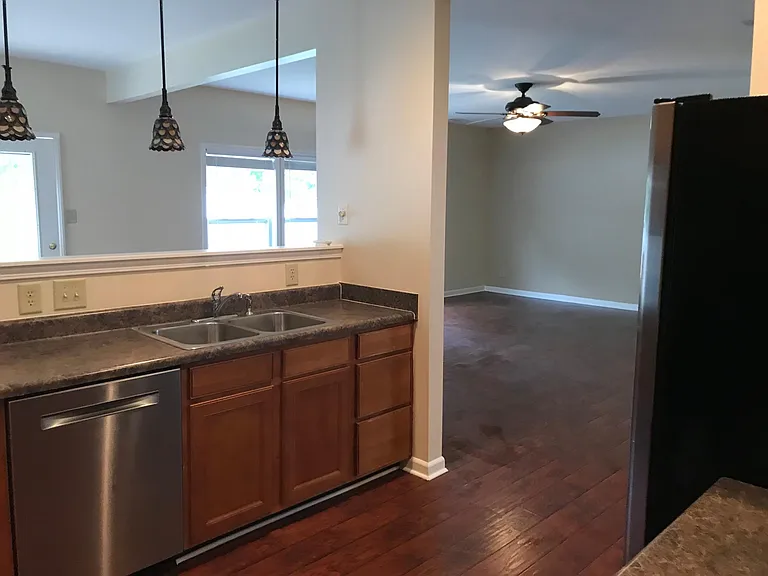 6042 Laurent Ave — Photo 6