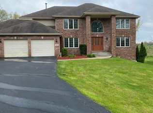 3311 E Forestview Trl, Crete, IL 60417