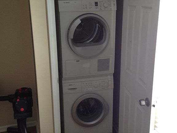 3rd image of 4618 Holly St APT 46144