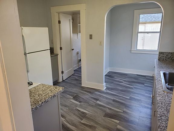 4th image of 2527 C St