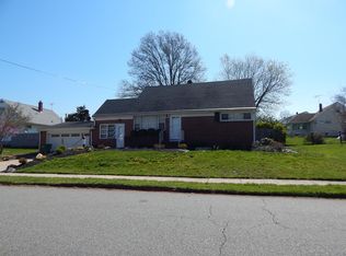 4 Montview Rd, Edison, NJ 08837