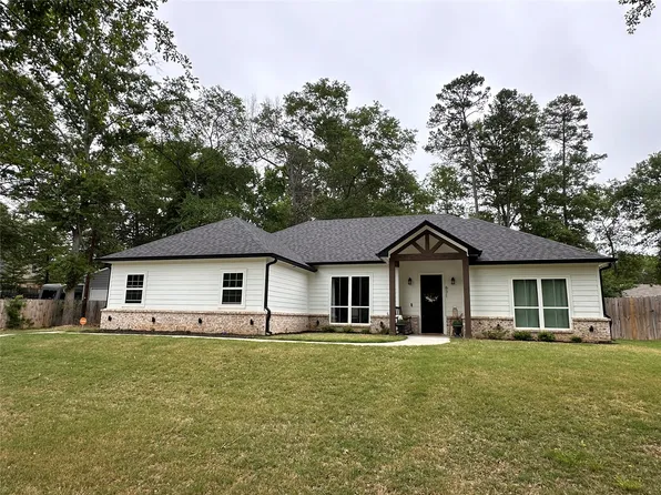 671 Quail Dr, Gilmer, TX 75645