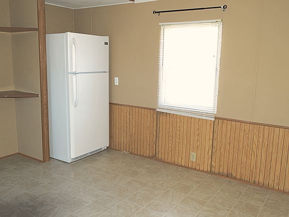 5th image of 11224 Armstrong Dr S