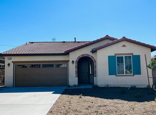 15699 Kings Peak Dr, Fontana, CA 92336